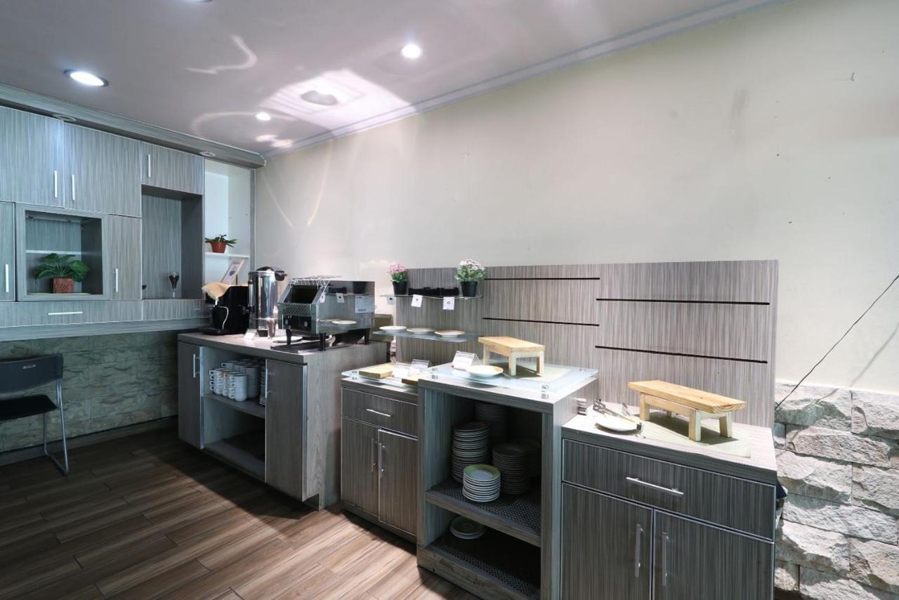 Tamarin Hotel Jakarta Manage By Vib Hospitality Management ภายนอก รูปภาพ