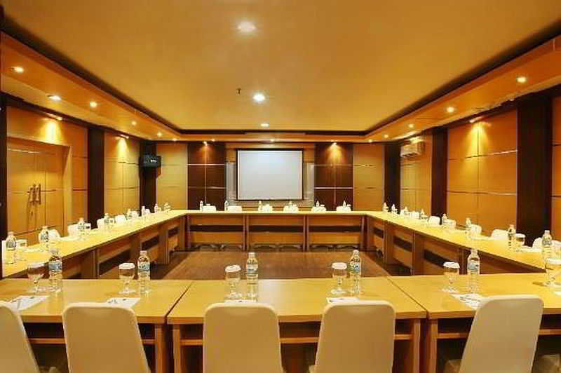 Tamarin Hotel Jakarta Manage By Vib Hospitality Management ภายนอก รูปภาพ