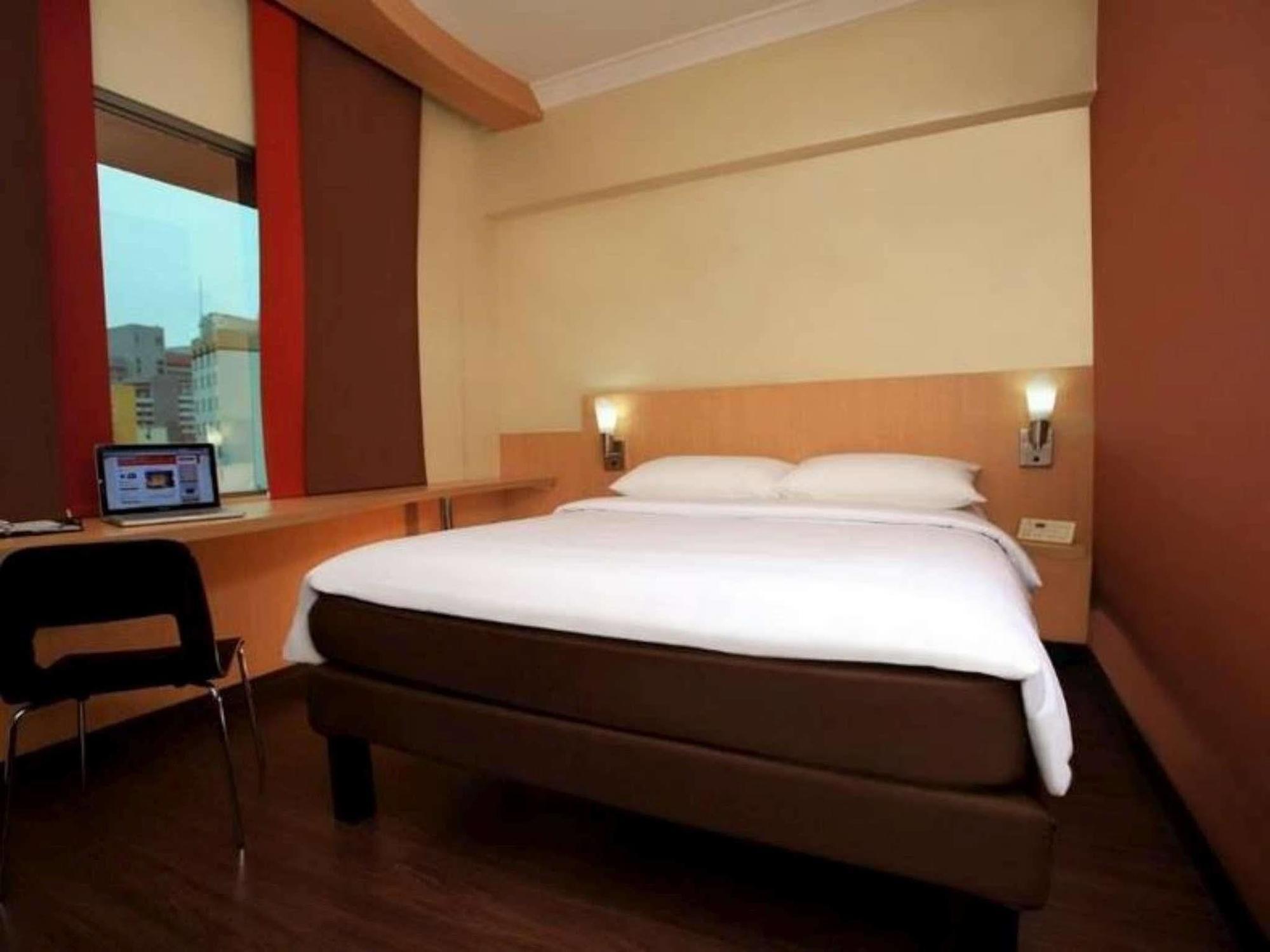 Tamarin Hotel Jakarta Manage By Vib Hospitality Management ภายนอก รูปภาพ